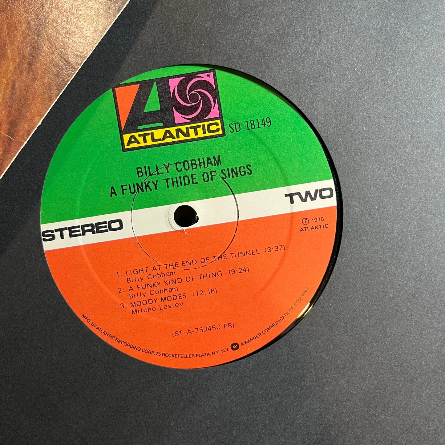 A Funky Thide Of Sings (VINYL) | Near Mint- (NM-) Excellent+ (EX+)