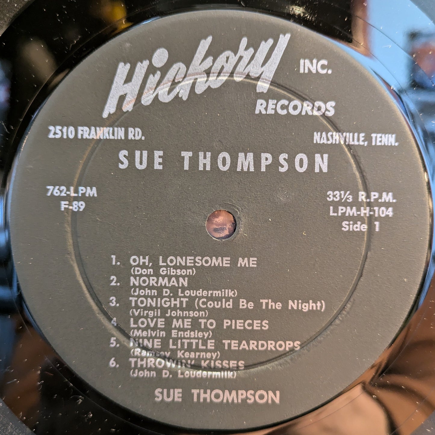 Meet Sue Thompson | Very Good Plus (VG+) Excellent (EX)- X Vinyl Record