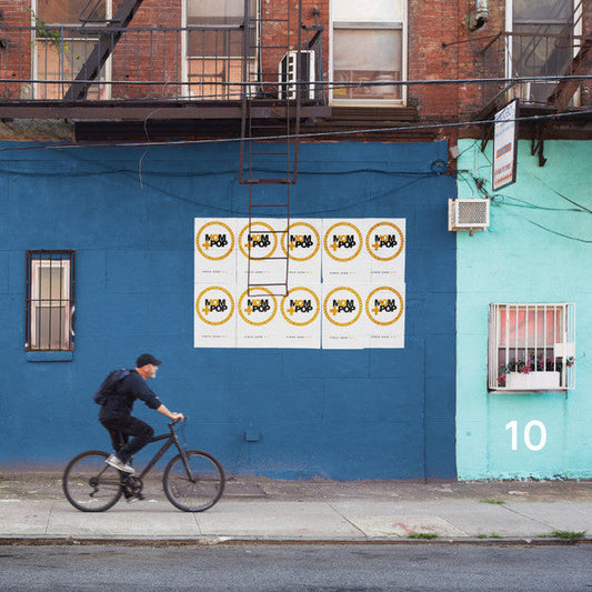 Mom + Pop 10 | Mint (M) Mint (M)