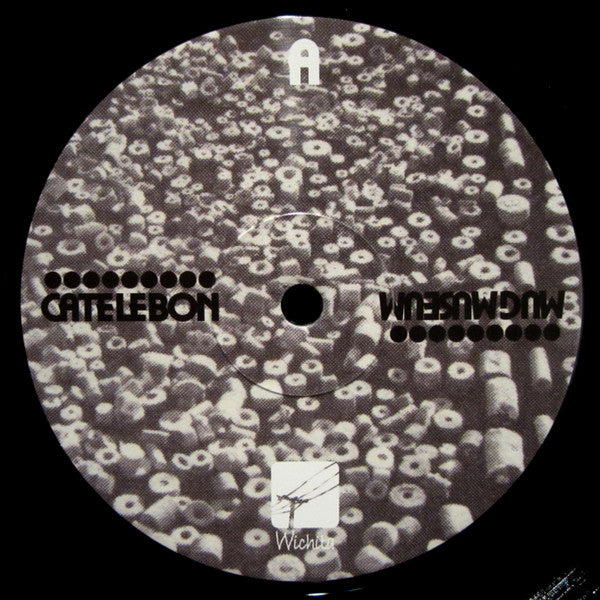 Mug Museum | Mint (M) Mint (M)