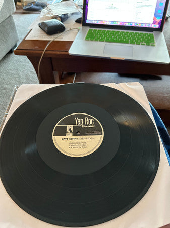 Eleven Eleven | Mint (M) Mint (M)