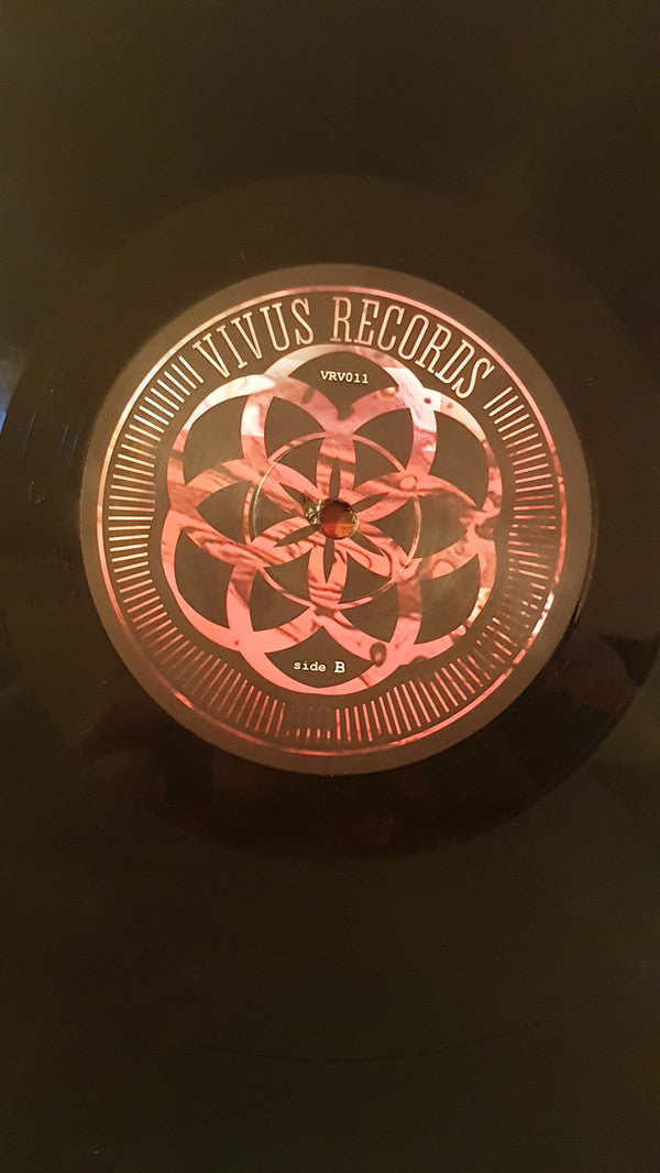 144 EP | Mint (M) Mint (M)