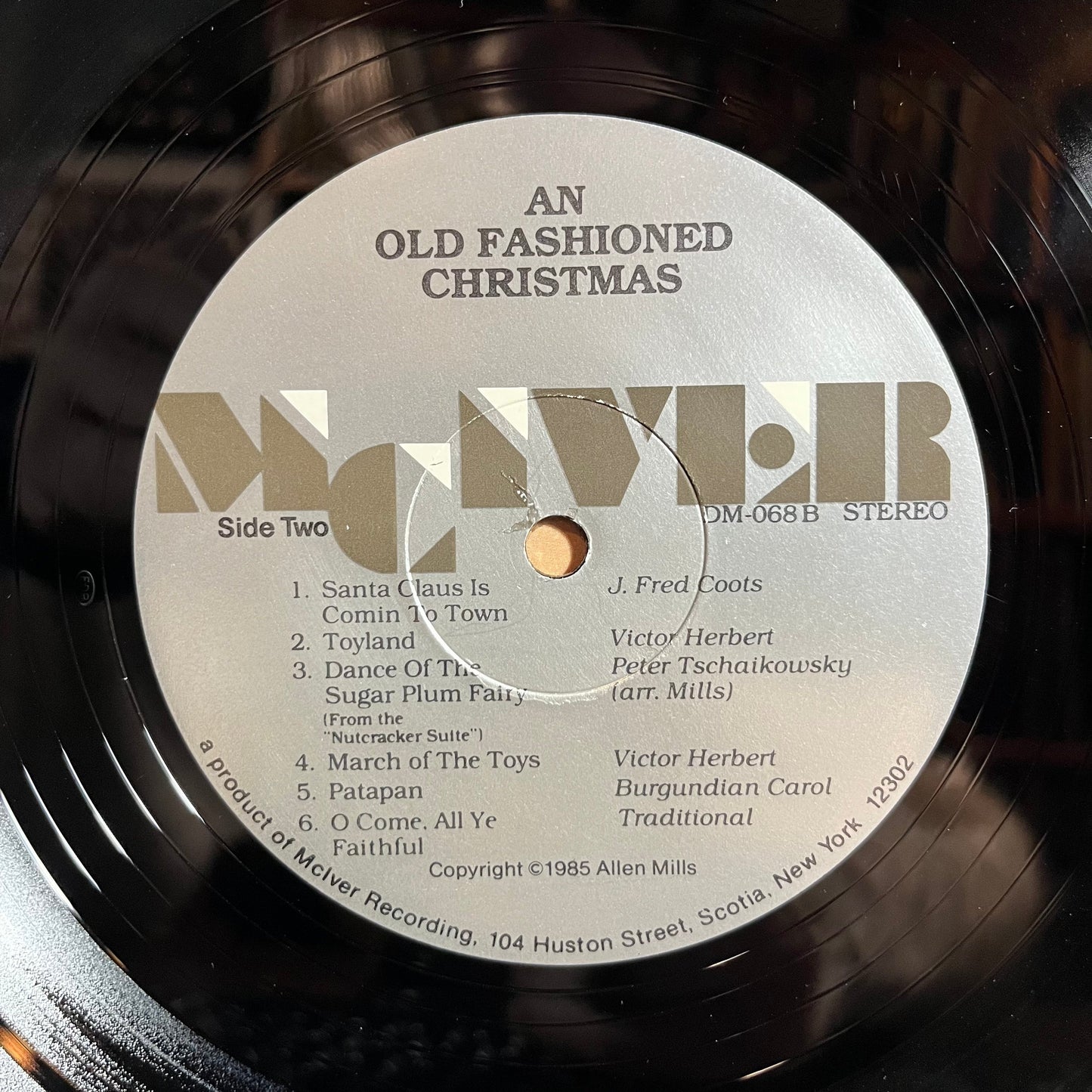 An Old Fashioned Christmas - Proctor's Schenectady (VINYL) | Near Mint (NM or M-) Near Mint (NM or M-)- X Vinyl Record