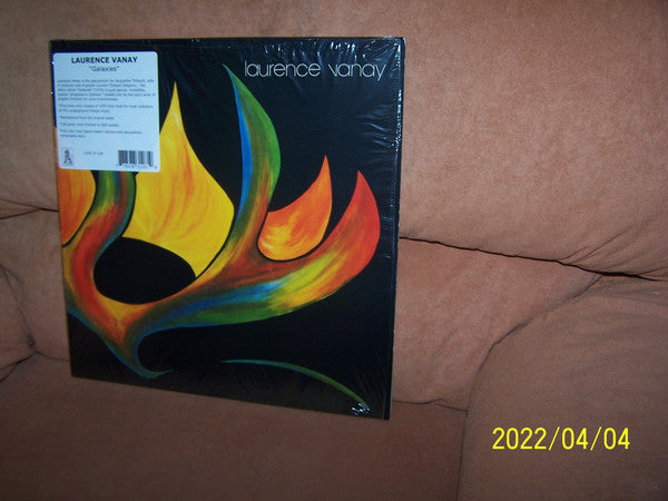 Galaxies | Mint (M) Mint (M)