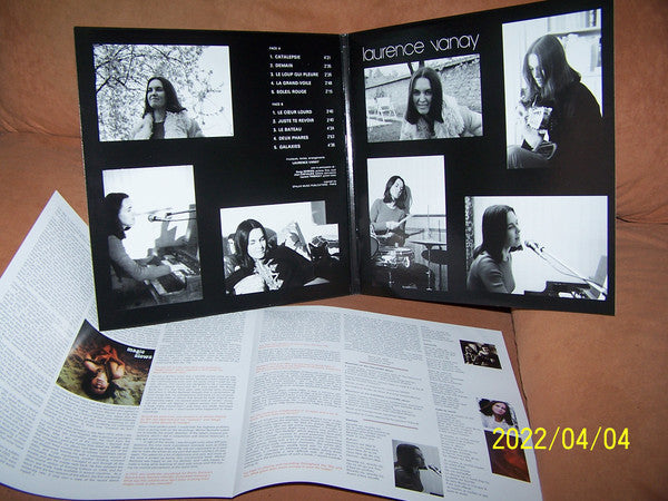 Galaxies | Mint (M) Mint (M)