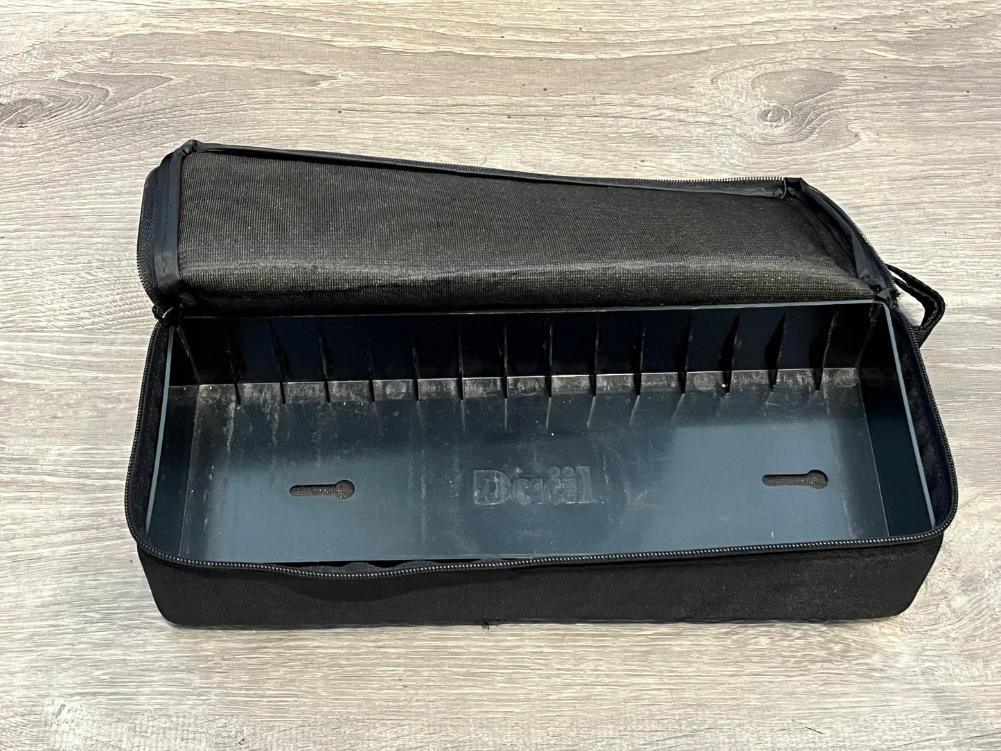 15 Cassettes Carrying Case | Near Mint (NM) Near Mint (NM)