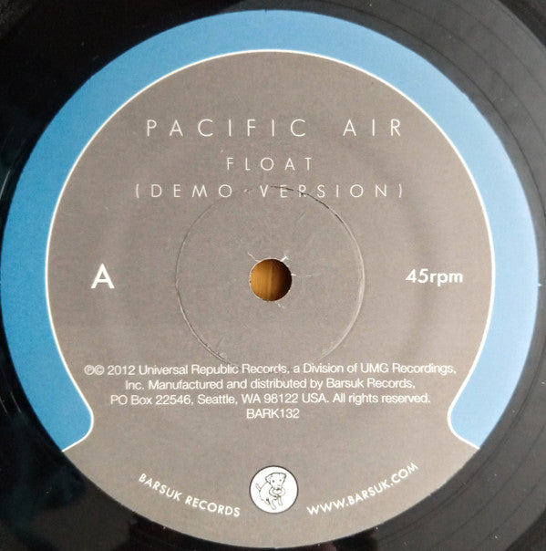 Float (7 | Mint (M) Mint (M)