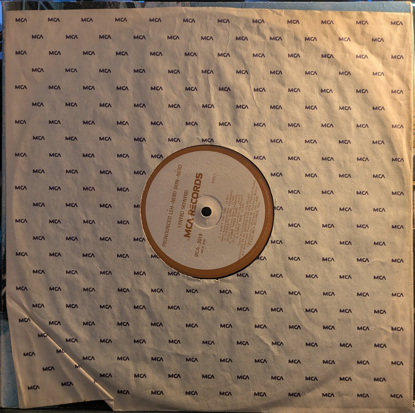 (Pronounced 'Lĕh-'nérd 'Skin-'nérd) (VINYL) | Very Good (VG) Very Good Plus (VG+)