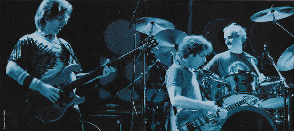 Dave's Picks, Volume 39 (3xCD)(The Spectrum, Philadelphia, PA • 4/26/83) | Mint (M) Near Mint (NM)