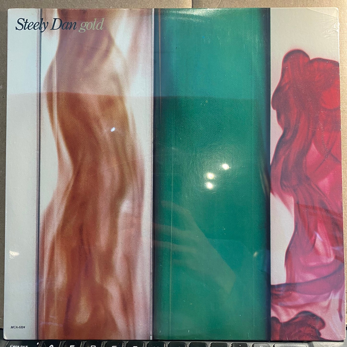 Gold *CRC* | Mint (M) Near Mint (NM)