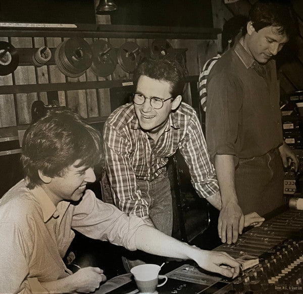 Field Day | Mint (M) Mint (M)