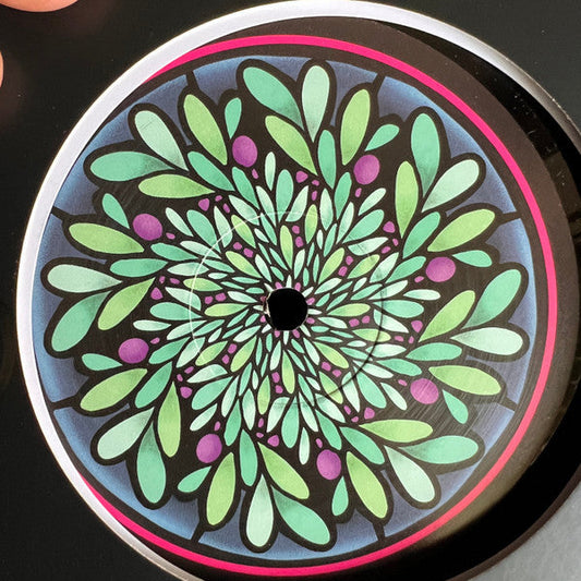 Momii EP | Mint (M) Mint (M)