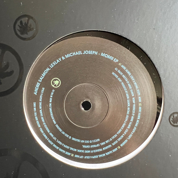 Momii EP | Mint (M) Mint (M)