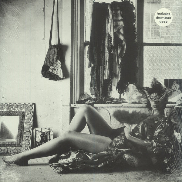 A Walk In The Dark | Mint (M) Mint (M)