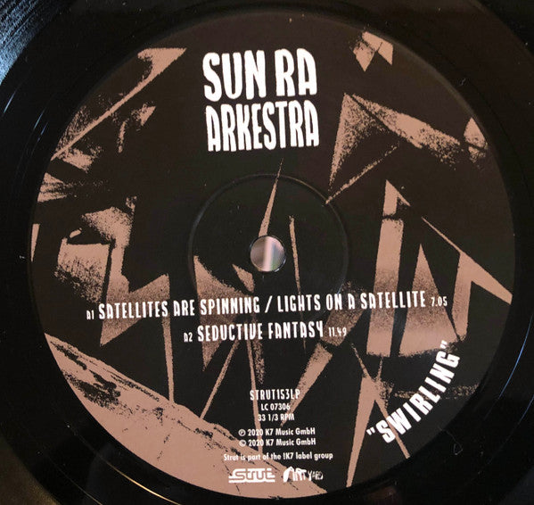 Swirling | Mint (M) Mint (M)