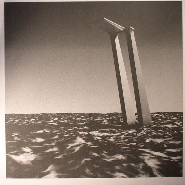 Muddy Waters | Mint (M) Mint (M)